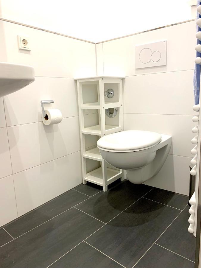 Alles Komplett - 2 Schlafzimmer, Grosse Kueche, Bad Köln Kültér fotó