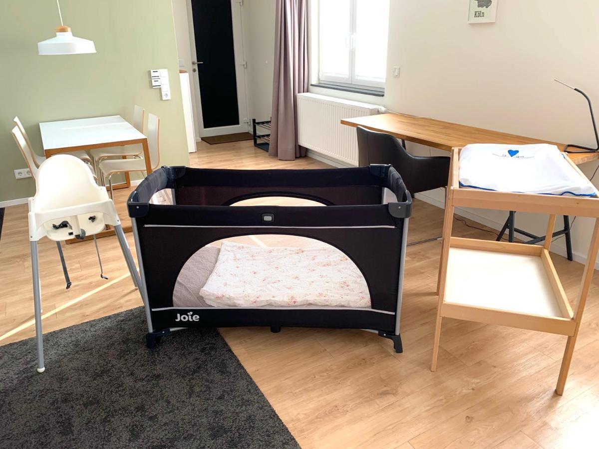 Alles Komplett - 2 Schlafzimmer, Grosse Kueche, Bad Köln Kültér fotó